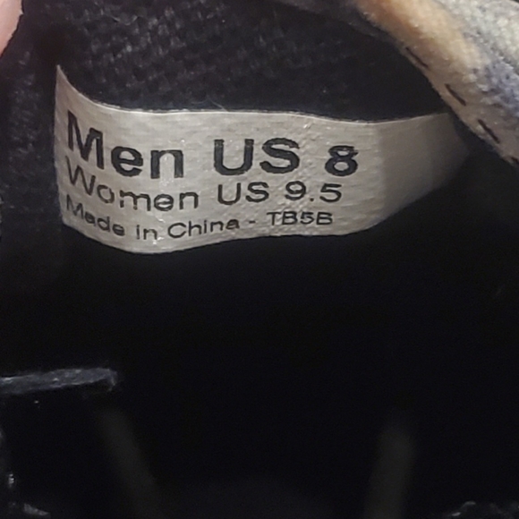 Vans - Picture 7 of 7